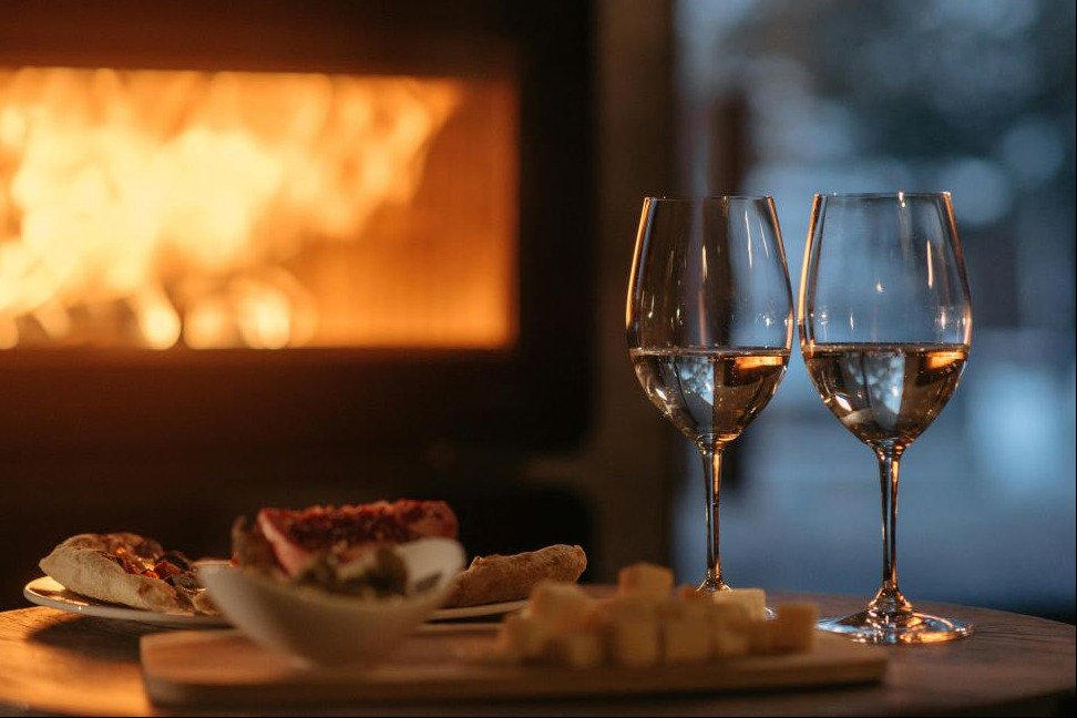 BLOG IMAGE FOR Winter Date Ideas with a Marbella Escort 